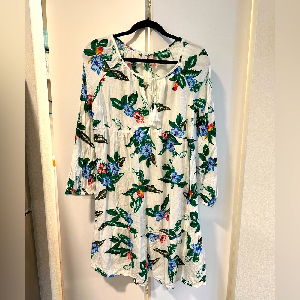 •OLD NAVY•WHITE FLORAL TROPICAL GUAZE KEYHOLE TIE FRONT CHEST DRESS SIZE M EUC